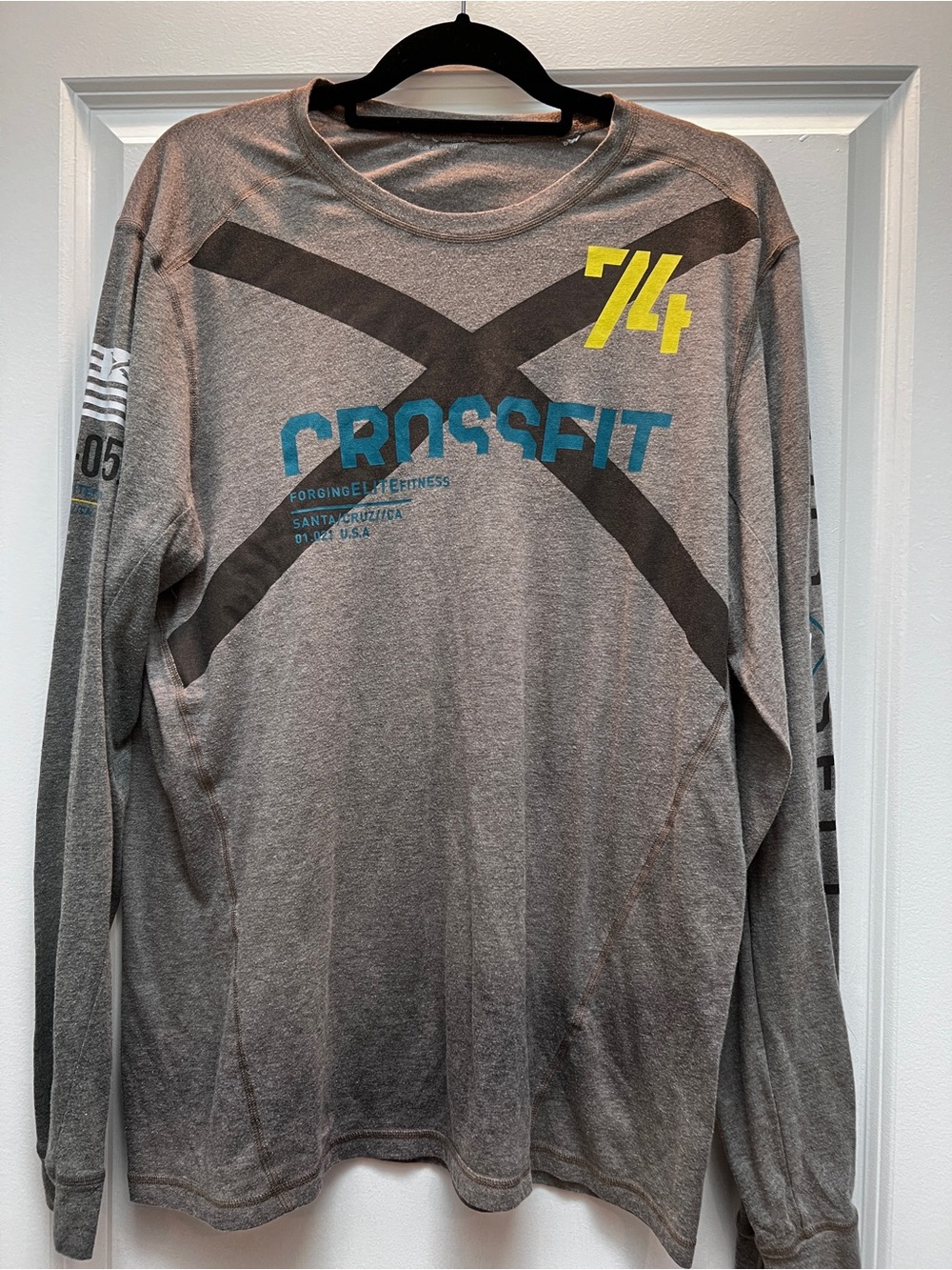 Reebok CrossFit Long Sleeve Shirt – Size XL – Gray – "RCF074" Santa Cruz Graphic